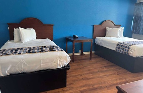 Portsmouth Hotel | Super 8 by Wyndham Portsmouth - Norfolk