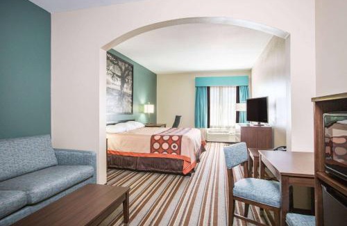 Port Arthur Hotel | Super 8 by Wyndham Port Arthur/Nederland Area
