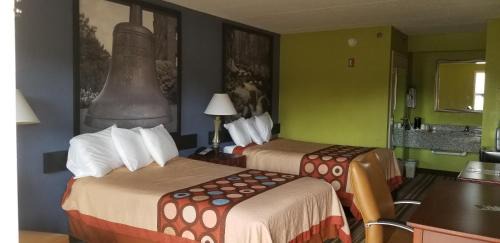 Ruther Glen Hotel | Super 8 by Wyndham Ruther Glen Kings Dominion Area