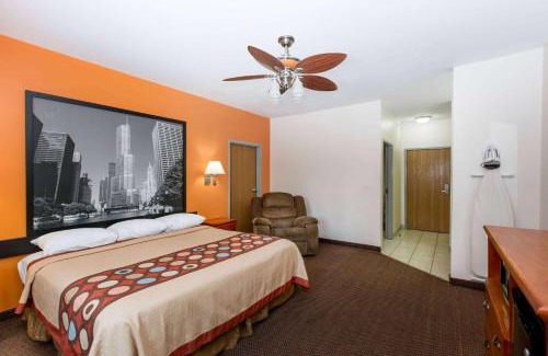 Salina Hotel | Super 8 by Wyndham Salina