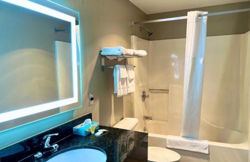 St. Clair Hotel | Super 8 by Wyndham St. Clair MO
