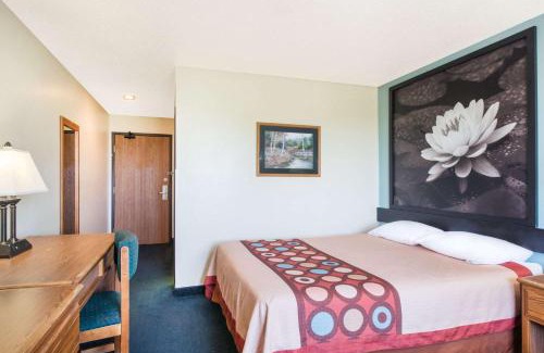 Thurmont Hotel | Super 8 by Wyndham Thurmont