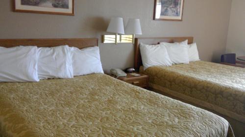 Battle Mountain Hotel | Super 8 by Wyndham Battle Mountain