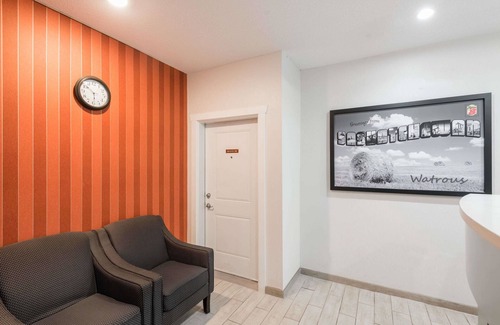 Watrous Hotel | Super 8 by Wyndham Watrous
