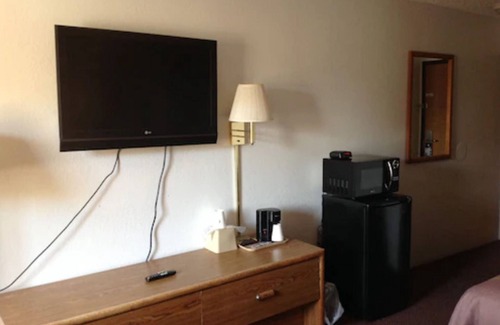Winchester Hotel | Super 8 by Wyndham Winchester VA