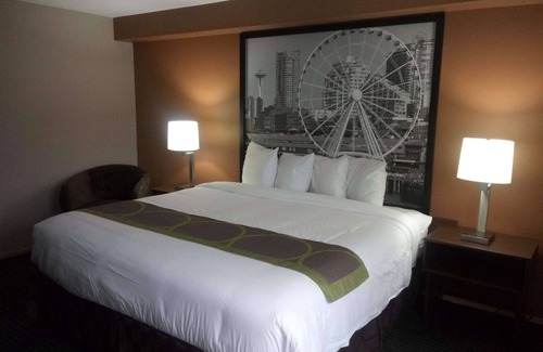 Lynnwood Hotel | Super 8 Lynnwood