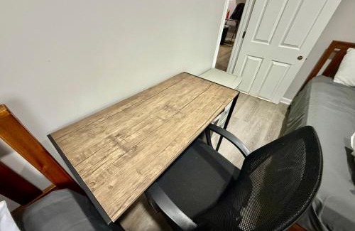 Back of the Yards House | Super Amazing Place To Stay Near Downtown! Free Parking