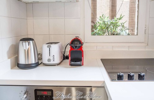 Enclos Apartment | Super calm cosy & cute 2 bdr at the heart of Old Honfleur- Duplex Le Pélican ★