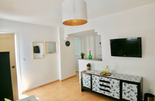 Velilla-Taramay Apartment | SUPER CHOLLO ! Nice and cozy apartment very close to the beach.