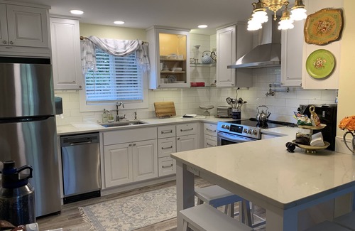 Cottage Grove House | Super clean Home, Hot Tub & Walk to Downtown Low FEES A+ Reviews
