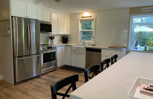 Narragansett House | Super Clean Updated 4 bedroom 2 bathroom house with Central AC in Narragansett