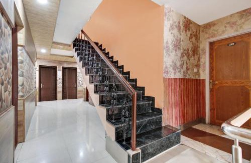 Rajbagh Hotel | Super Collection O Rajbagh