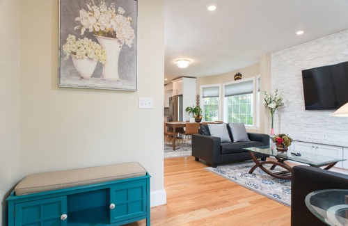West Newton Condo | Super Convenience 2BR Condo W/Private Parking in Newton