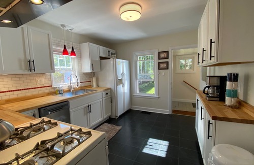 Spring Lake House | Super Cozy 2 Bedroom Home w/Large Yard, Fire Pit, Walk to Spring Lake Beach