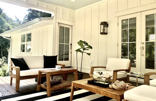 Fairhope House | Super cute, modern studio in Fruit & Nut, a true sanctuary by the Bay.