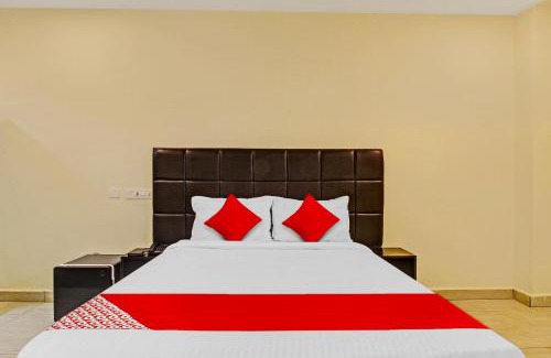 Hanmakonda Hotel | Super Hotel O Lakshmi Royal Inn