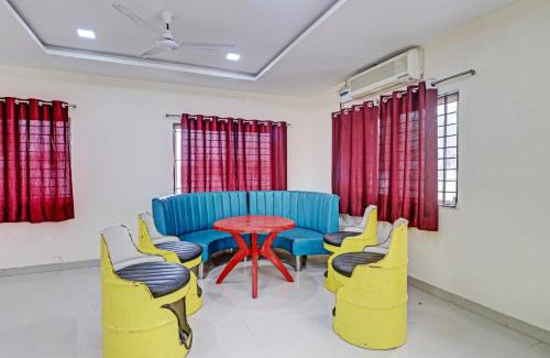 Dhar Hotel | Super HOTEL O MIDWAY TREAT DHAR