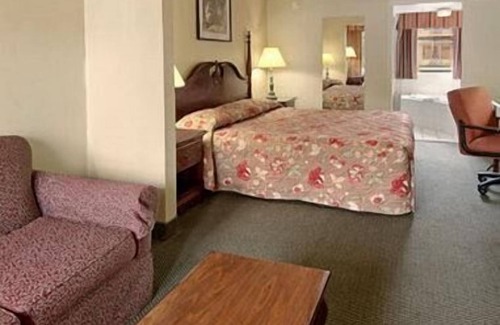 Rowland Hotel | Super Inn