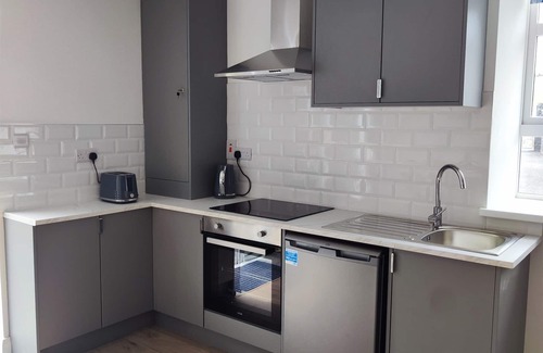 Doolin Apartment | Super king size bed apartment nAran View Holiday Homes house n3
