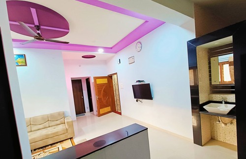 Rajkot Apartment | super luxury suite 4-bedroom apartment with WiFi, AC in marvelous Rajkot