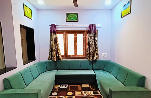 Rajkot Apartment | super luxury suite 4-bedroom apartment with WiFi, AC in marvelous Rajkot