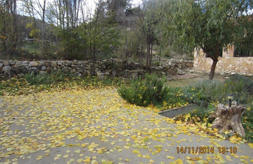 Gea de Albarracin Cottage | SUPER MASIA IN THE MIDDLE OF THE FIELD