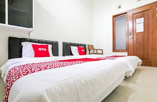 Surakarta Hotel | Super OYO 3838 Tamansari Guest House