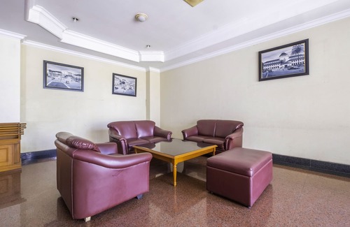 Malabar Hotel | Super OYO Collection O 25 Hotel Baltika