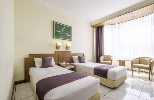 Malabar Hotel | Super OYO Collection O 25 Hotel Baltika