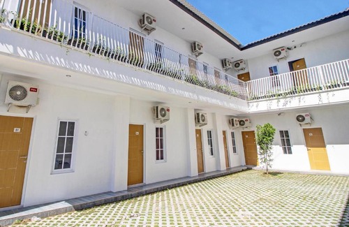 Temon Hotel | Super OYO Collection O 92363 Kp Inn