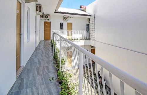 Temon Hotel | Super OYO Collection O 92363 Kp Inn