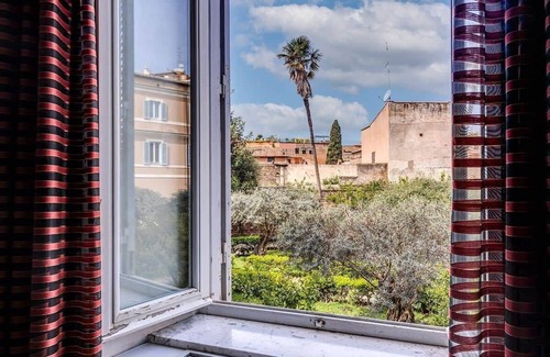 Campitelli Apartment | Superb 1BR Suite Near Capitoline Museums