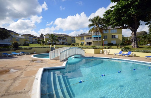 Tower Isle Apartment | Superb 2 Bedroom/2 Bath Beachfront Condo near Reggae Beach, Ocho Rios