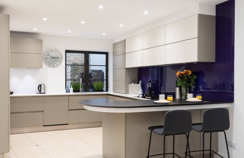 Covent Garden House | SUPERB 3 BEDROOM AND OFFICE COVENT GARDEN HOUSE