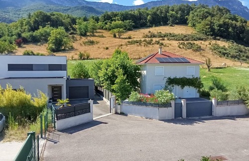 Claix Apartment | Superb 4/6-person apartment in a peaceful setting at the foot of the Vercors mountains