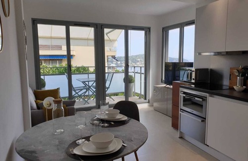 Villefranche-sur-Mer Apartment | Superb, bright studio with balcony and sea view