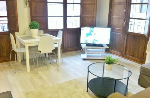 Valencia City Centre Apartment | Superb Central Market Apt