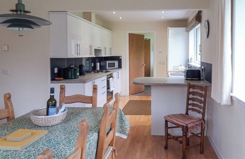 North Watten Cottage | Superb modern detached house amidst miles of open countryside equidistant between Wick and Thurso.