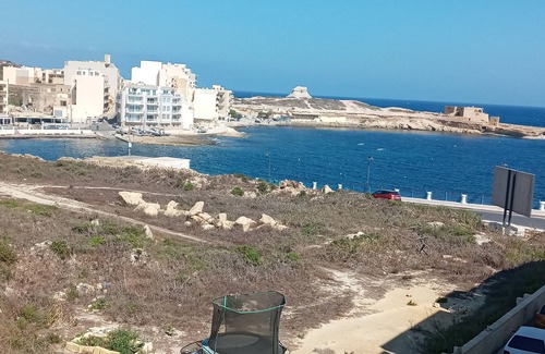 Marsalforn Apartment | Superb seaview two bedroom apartment in Marsalforn