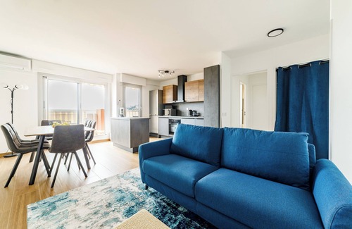 Saint Maurice Apartment | Superb T2 terrace with 180-degree sea view in a quiet location