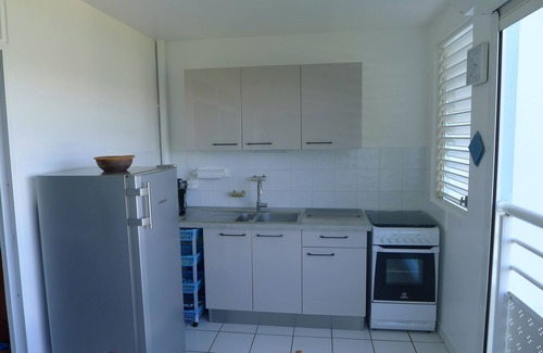 Sainte-Anne Apartment | Superb T2 with panoramic terrace overlooking the sea, swimming pool, close to beaches