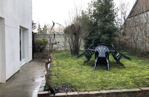 St-Andre-de-l'Eure House | SUPERB TOWN-CENTRE APARTMENT WITH GARDEN