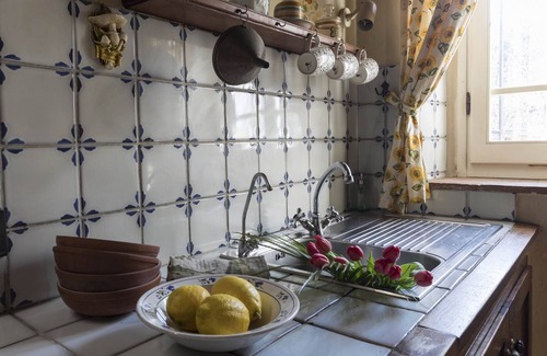 Quiesa Villa | Superb villa in Massarosa, lake and olive grove views, jacuzzi pool, Wi-Fi