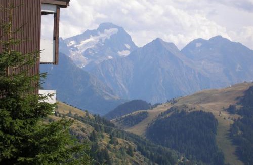 Eclose-Ouest Apartment | Superbe appart 4/5p balcon plein sud, vue exceptionnelle, retour ski aux pieds