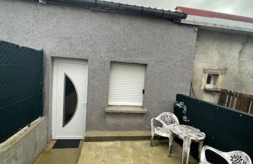 Paroy-sur-Tholon Apartment | Superbe appartement terrasse wifi