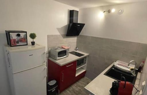 Paroy-sur-Tholon Apartment | Superbe appartement terrasse wifi