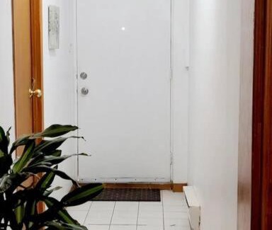 Brossard Apartment | Superbe appartement 5 min de DIX30 à 20 min de Montréal.