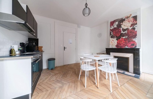 Vieux Vichy Apartment | Superbe appartement dans immeuble classé