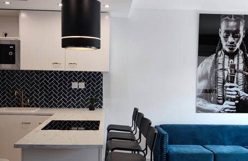 Cergy Apartment | Superbe Appartement de 100 m2 et 5 Chambres à Cergy. Résidence Calme et Agréable