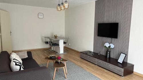 Sablon Apartment | Superbe Appartement tout équipé, Coins cosy à Metz gare, 50M2, Parking privé, Balcon, 2p